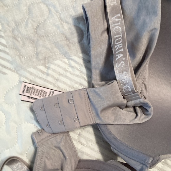 VS Perfect Shape Push-Up T-Shirt Bra - Picture 2 of 4